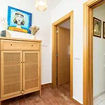 New!! Cherry House - Traditional Townhouse In The Heart Of