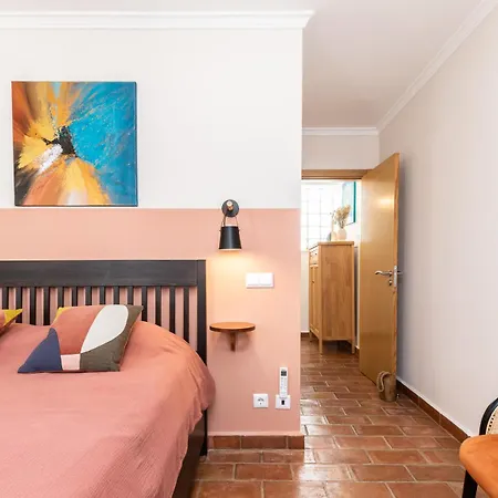 بيت للعطل New!! Cherry House - Traditional Townhouse In The Heart Of *