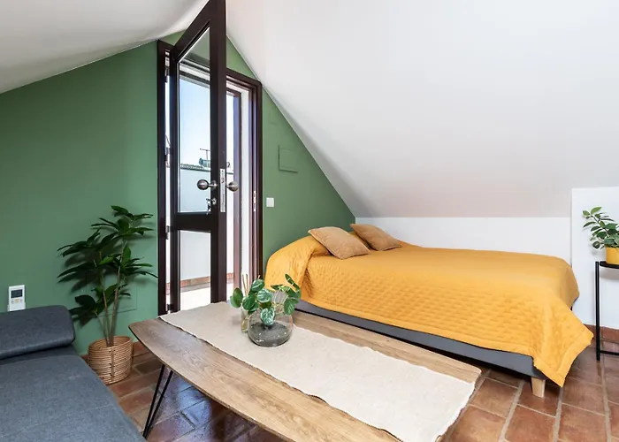 Ferienhaus New!! Cherry House - Traditional Townhouse In The Heart Of *