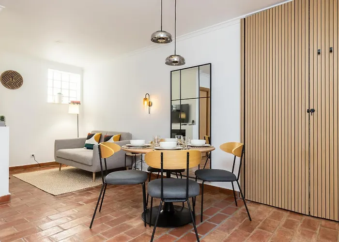 Ferienhaus New!! Cherry House - Traditional Townhouse In The Heart Of *
