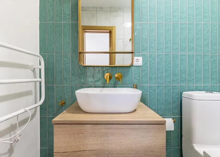 펜션 New!! Cherry House - Traditional Townhouse In The Heart Of *